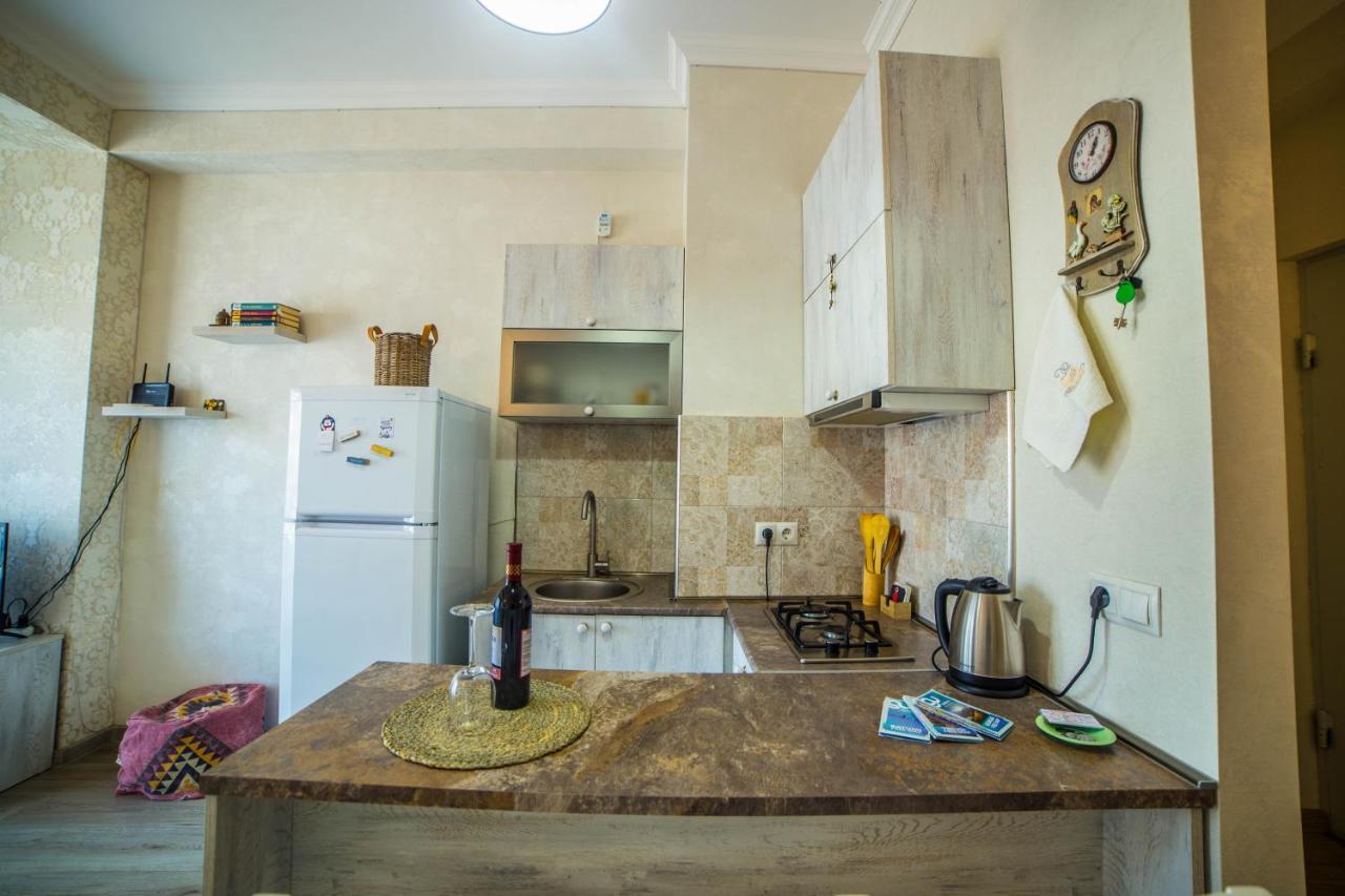Comfy Apartment Tbilisi ภายนอก รูปภาพ
