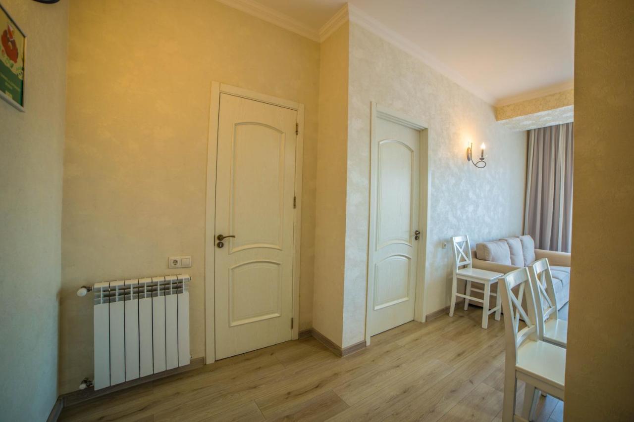 Comfy Apartment Tbilisi ภายนอก รูปภาพ